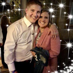 Meet your Posher, Holly